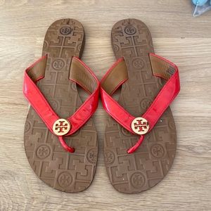 Tory Burch Red Patent Leather Sandles. 8